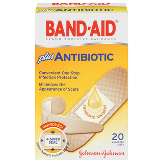 J&J BAND-AID ADHESIVE BANDAGES - ANTIBIOTIC - Adhesive Bandages, Assorted Sizes, 20/bx, 24 bx/cs (Continental US+HI Only) | Quantity - 1x CS